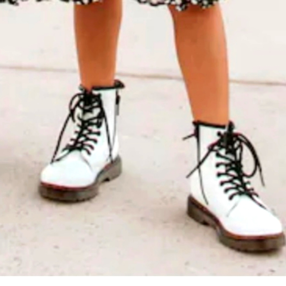 Dr. Martens 1460 Kid's White Leather Boots NWOT